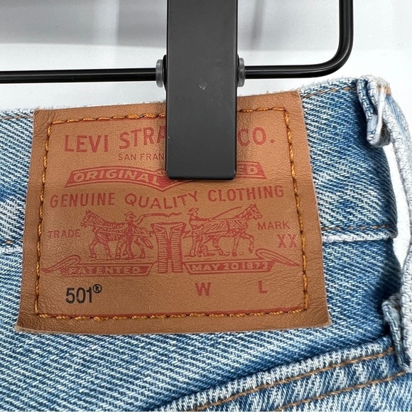 Levi's 501 Light Wash Faded Distressed Ripped Straight Leg Buttondown Denim Jean - Picture 7 of 15